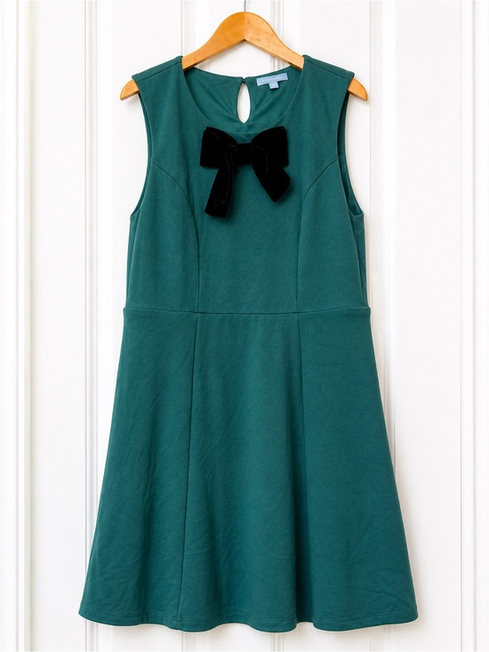Draper James Dresses & Skirts - Draper James Green A-Line Dress Velvet Bow Pockets Size Large
